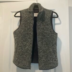 Abercrombie & Fitch Quilted Knit Vest